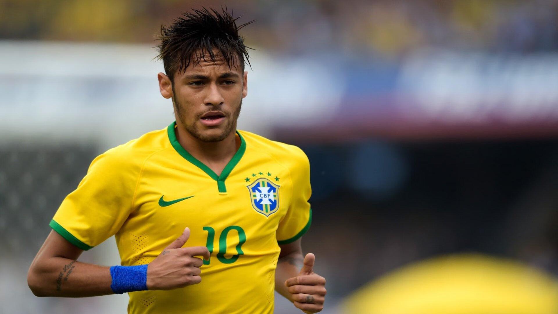 哈兰德双响助曼城大胜,英超金靴之争再起波澜